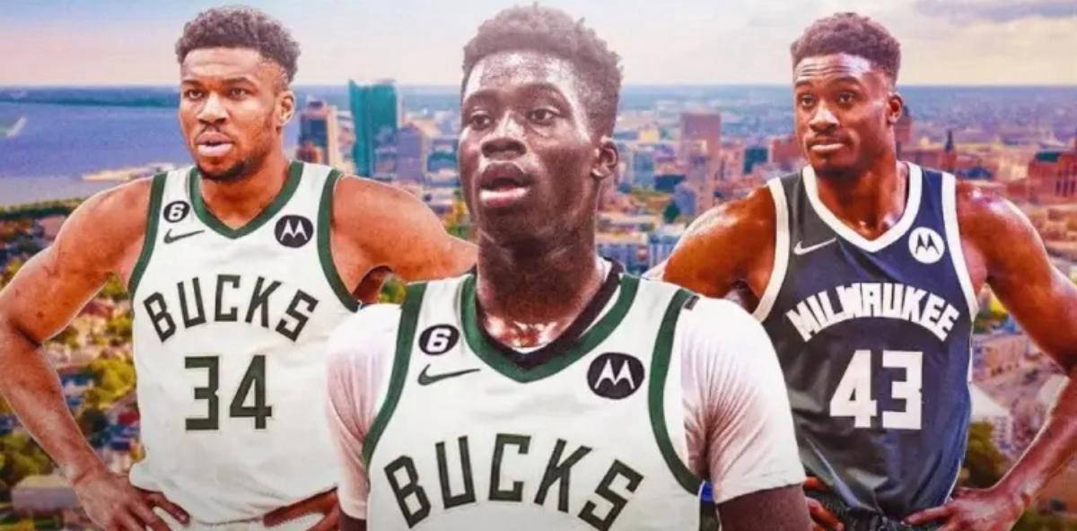 爱游戏体育APP下载包含里程碑夜！密尔沃基雄鹿单刀错失；CBA常规赛加时末段刷纪录；气氛紧张；团队化学反应显著的词条